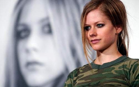Avril1.jpg